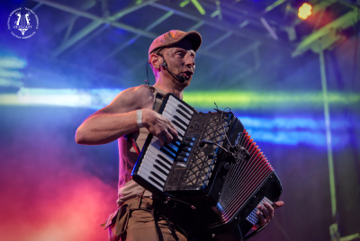 Cobblestones (Friday)