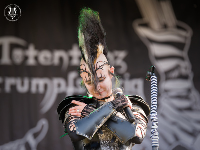 20250913-011-Totentanz Strumpsockig-TR.jpg