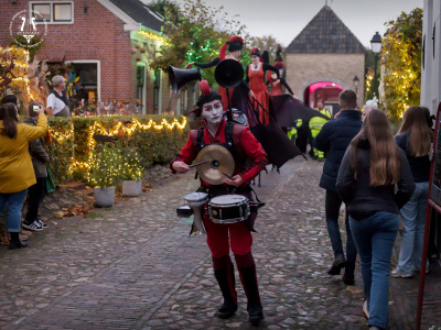 20251025-017-Walking Acts-TR.jpg