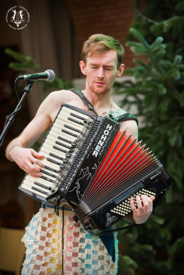 20251207-012-Good Habits-TR.jpg